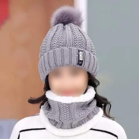 Beanie Wool Cap with Neck Warmer grey