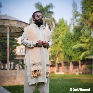 GUL AHMED Mens Cotton Velvet Texture Shawl cream 356