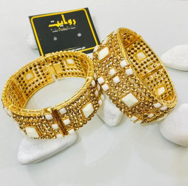 Kara Bracelet by RAWAYAT Gold Plated Openable Kara Bracelet Design e345