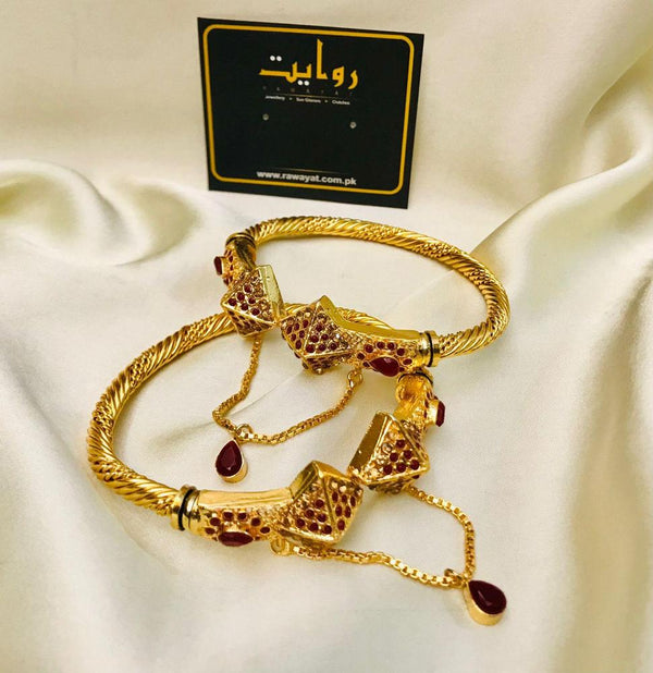 Kara Bracelet by RAWAYAT Gold Plated Openable Kara Bracelet g6y