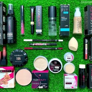 Makeup Deal 15 in 1 Beauty Kit by HUDA BEAUTY Designed for Both Females and Unisex f4
