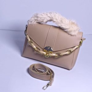 Womens Chunky Chain Purse with Fur bedge 372