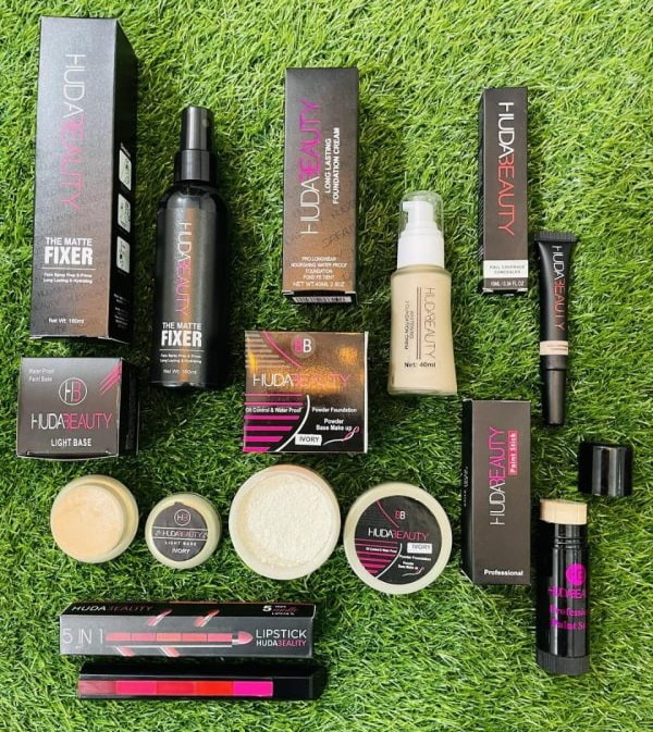 huda-beauty-makeup-deal-7-in-1-makeup-deal-1