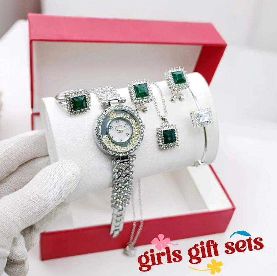 GUCCI Women's Diamond Stone Jewelry Watch | 5-Piece Zircon Jewelry
