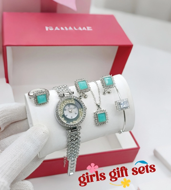 GUCCI Women's Diamond Stone Jewelry Watch | 5-Piece Zircon Jewelry