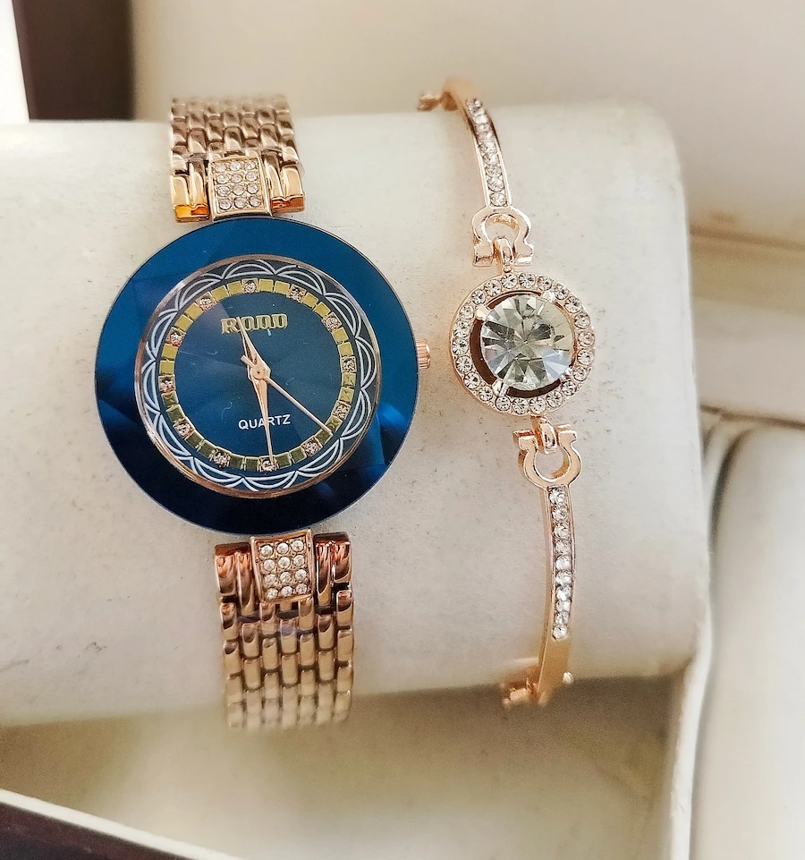 Women's Elegant Jewelry Watch & Bracelet Set
